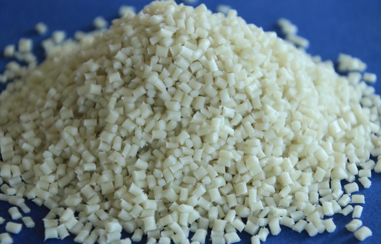 簡要分析尼龍?zhí)幚韯┑奶匦约靶再|(zhì)